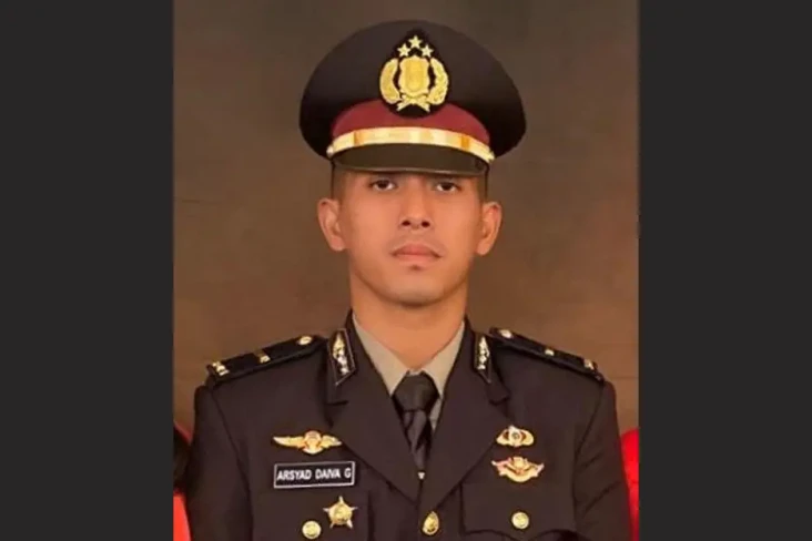 Ipda Arsyad Daiva Disidang...
