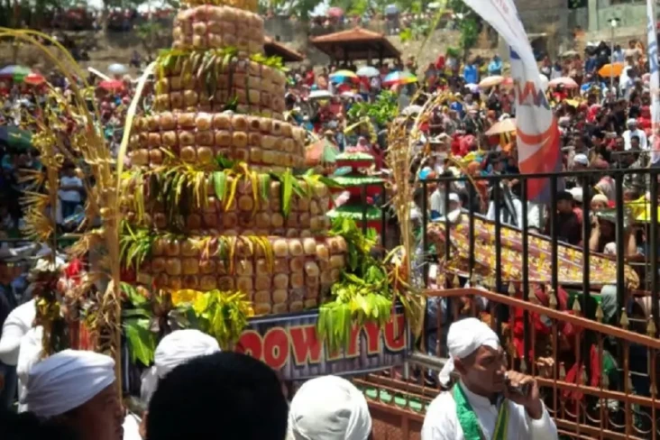 Anggota Tim Ahli Hukum...