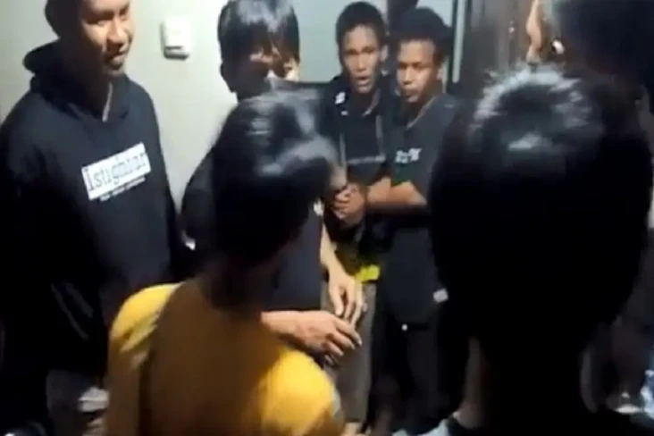 Kepergok Maling Besi...
