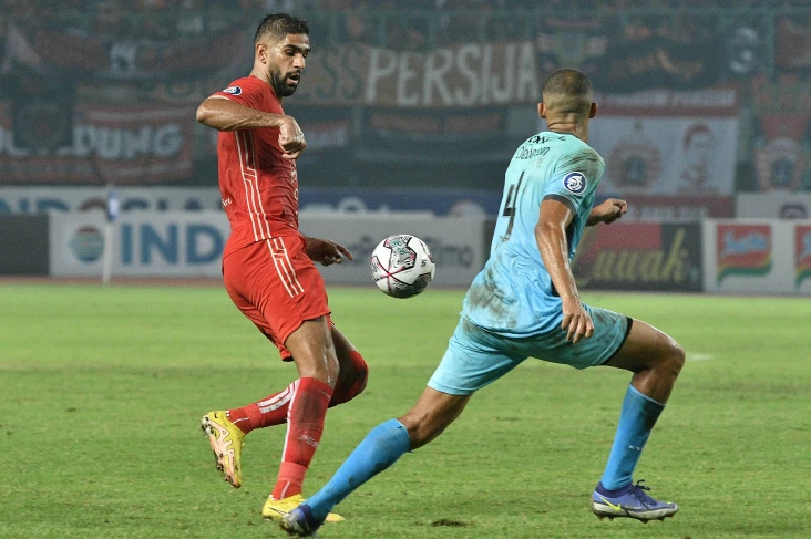 Kontroversi Gol Madura...