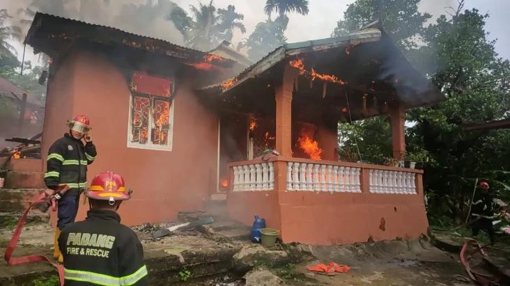 Rumah Senilai Rp300...