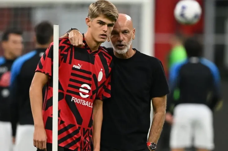 Stefano Pioli Kecewa...