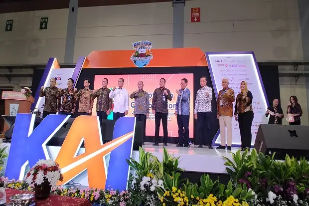 Usung Tema #AdaptiveinCollaboration,...