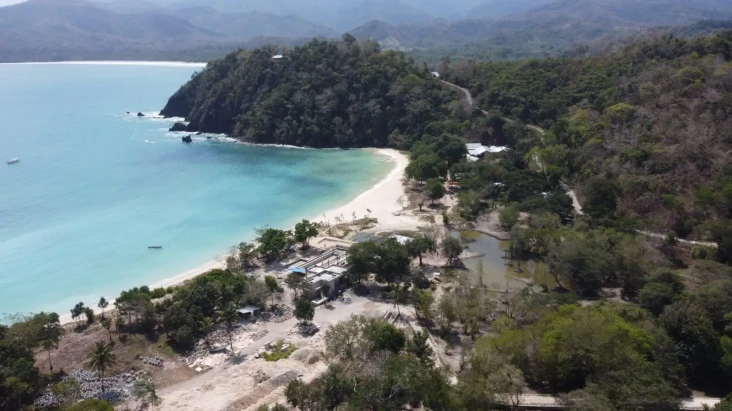 Bangunan yang Melanggar...