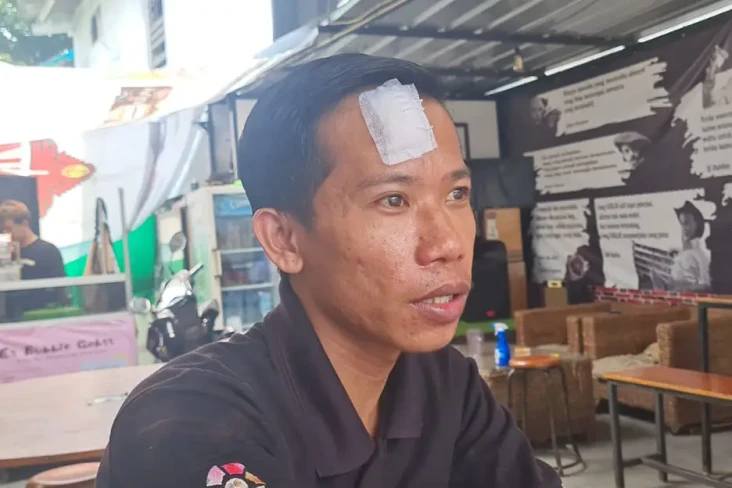 Aksi Heroik Tukang Pangkas...