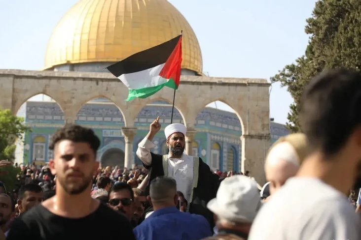 Pasukan Israel Tangkap...