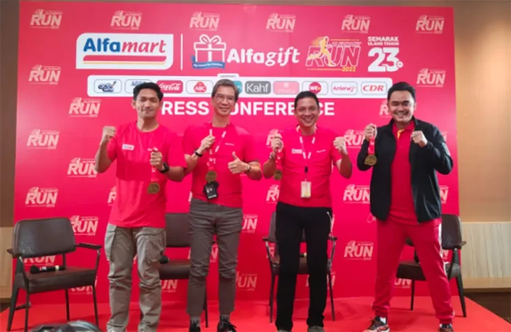 Lomba Lari Alfamart...