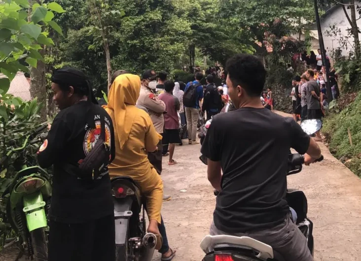 Mengerikan! Wanita Paruh...