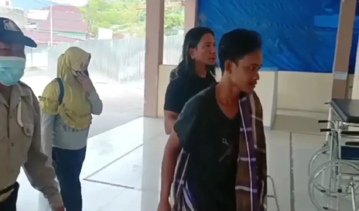 Ajakan Rujuk Ditolak,...