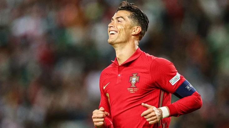 Masih Hobi Nendang Bola,...
