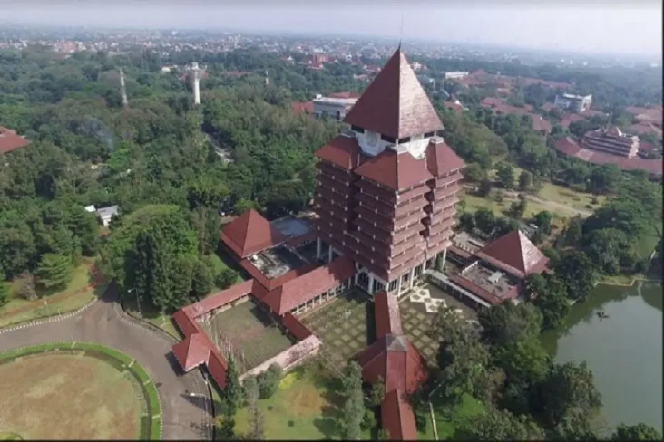 20 Universitas Terbaik...