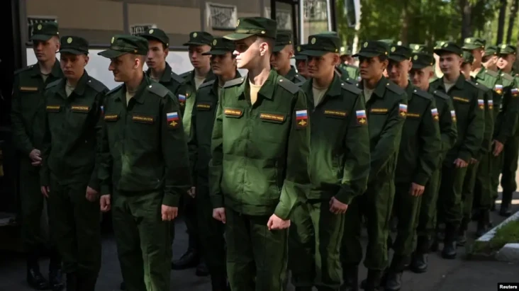 Memanas, China Respons...