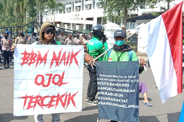 Demo Kenaikan BBM, Ojol...