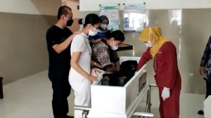 Tangis Keluarga Pecah...