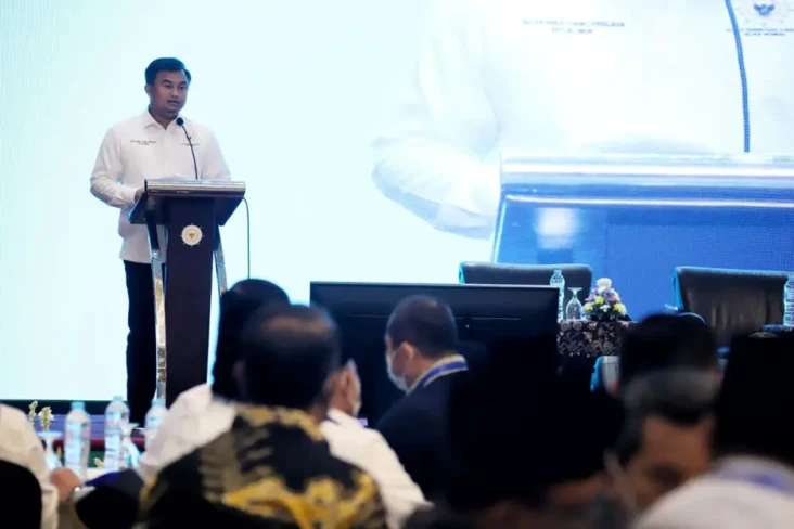 Perjuangkan Nasib Tenaga...
