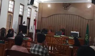 Jual Sabu ke Polisi,...