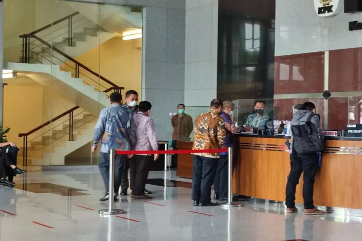 Jadi Tersangka Suap...