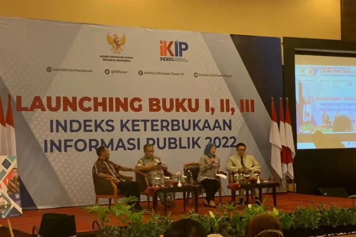 Luncurkan 3 Buku, KIP:...