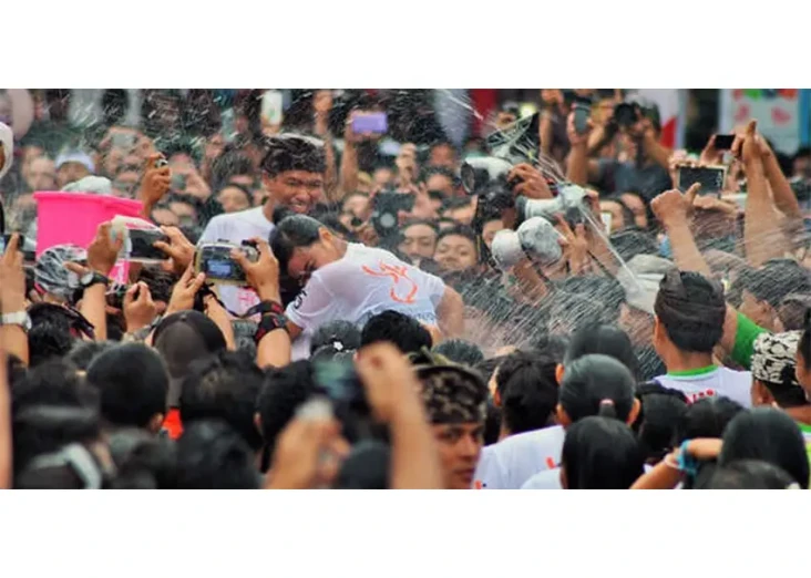 5 Tradisi Cari Jodoh...