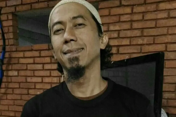 Manggung di Luar Kota,...