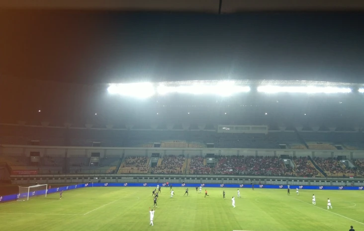 Stadion GBLA Sepi Penonton,...