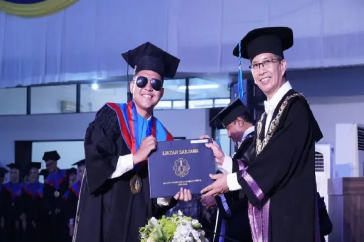 ITS Gelar Wisuda Luring...