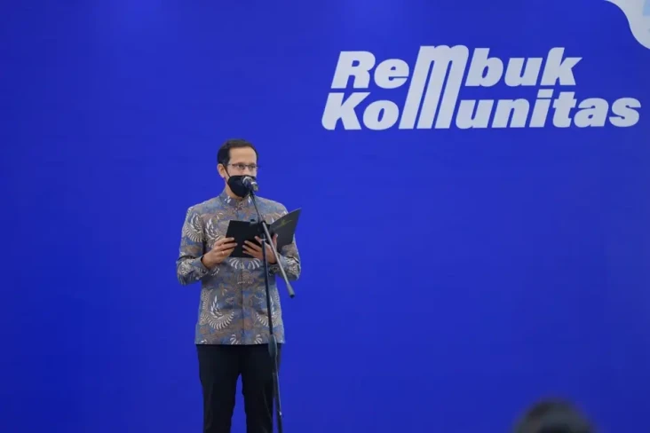 Tim Bayangan Nadiem...