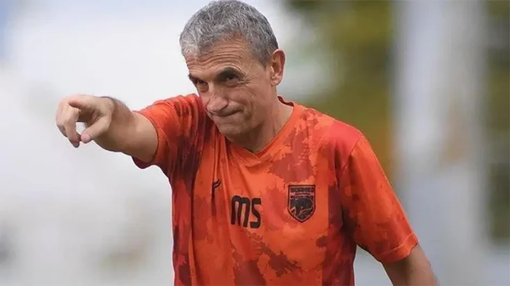 Borneo FC Pecat Milomir...