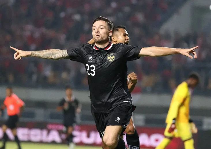 Jersey Hitam Timnas...