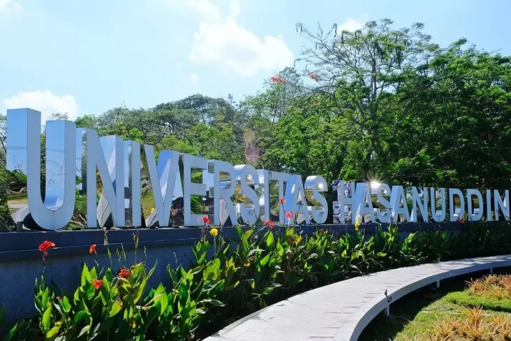 23 Universitas Terbaik...