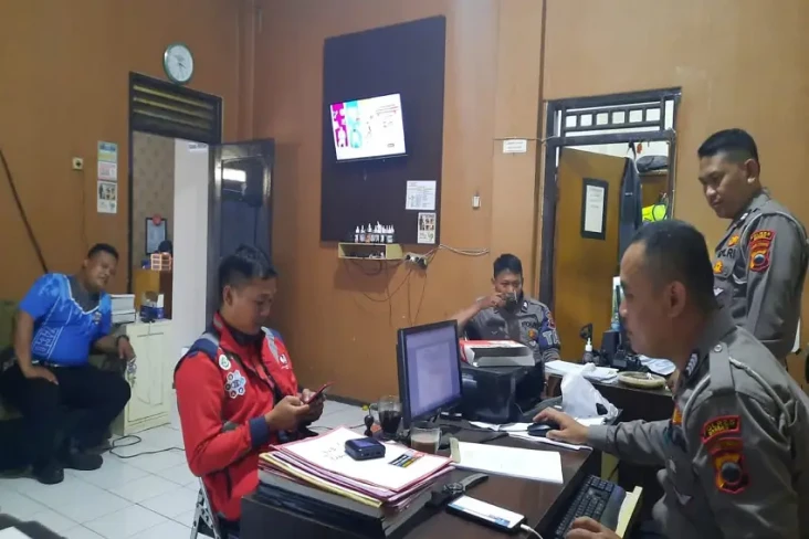 Polisi Periksa 7 Pengemudi...