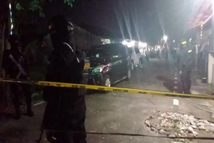 Ledakan Guncang Asrama...