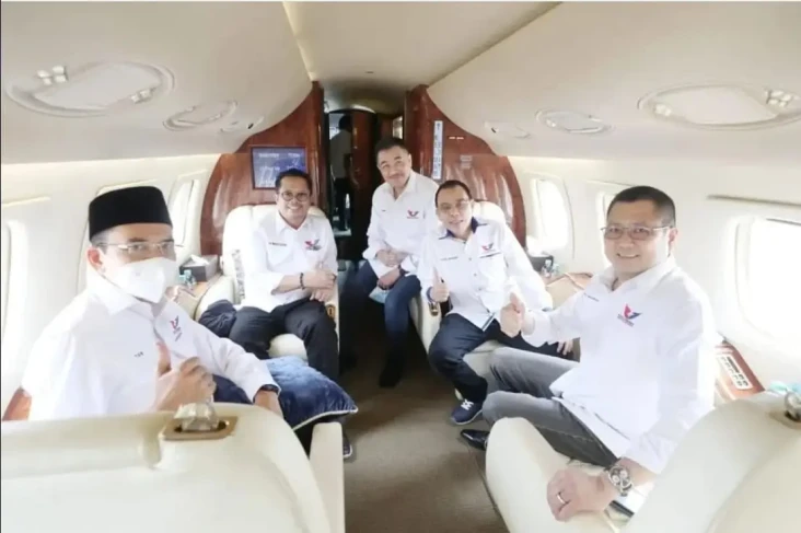 HT Berikan Pengarahan...