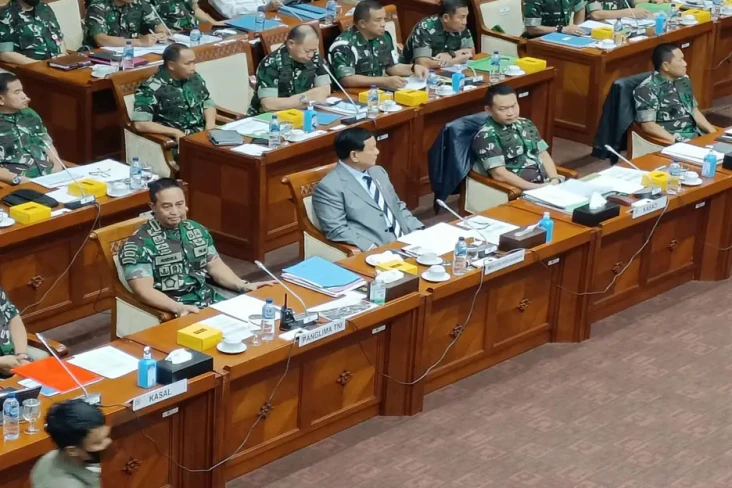 Rapat Komisi I DPR dengan...