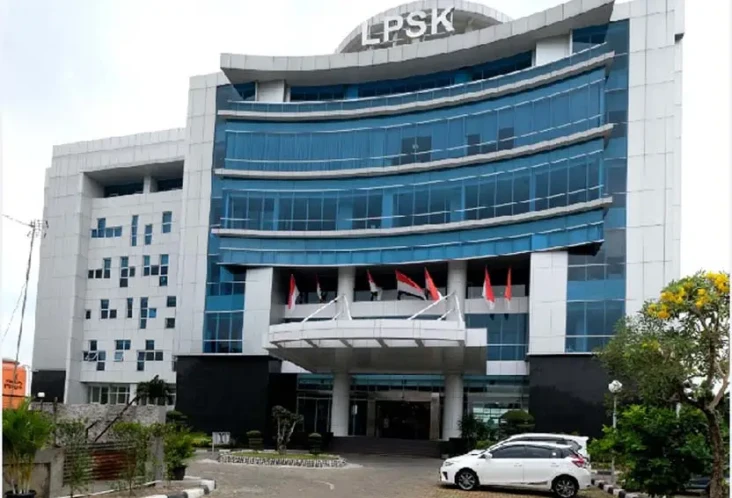 Kuasa Hukum Farid Okbah...