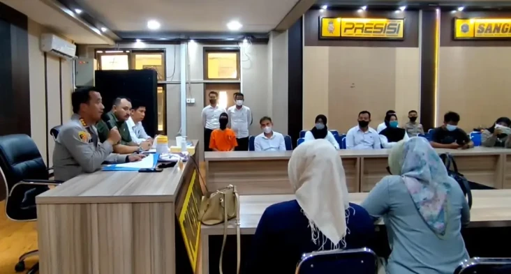 Oknum Polisi di Cirebon...