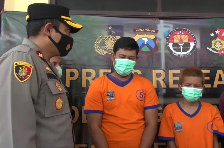 Perampok Pakai Pistol...