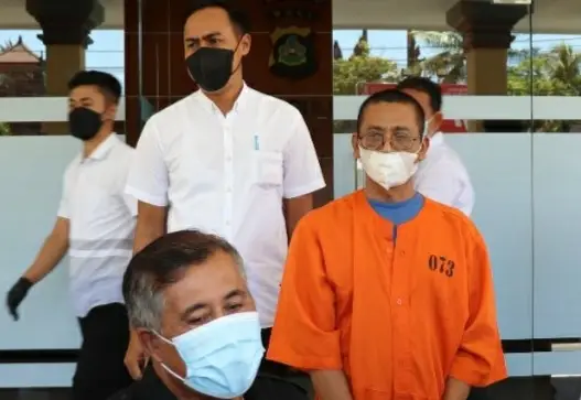 ABG di Bali Rela Dibawa...
