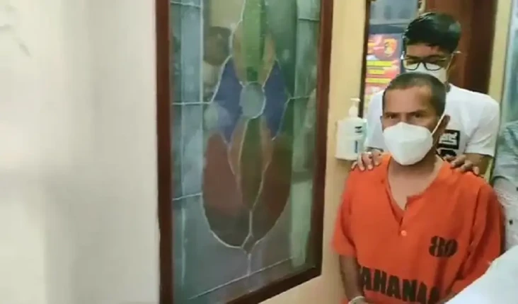 Sebar Video Bersetubuh...