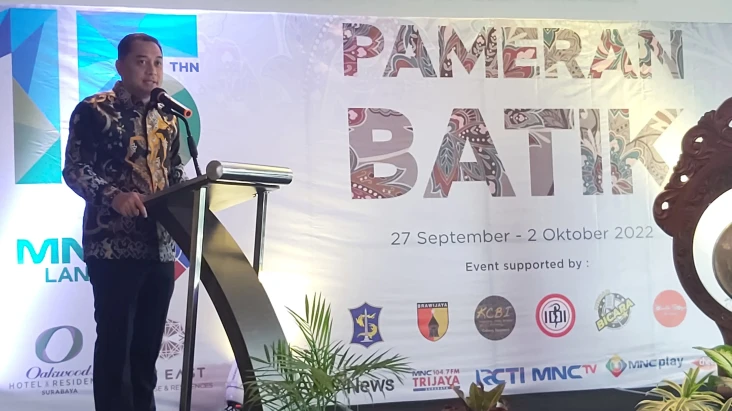 Hadiri Pameran Batik...