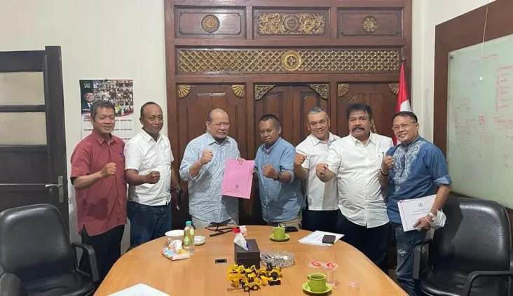 Terendah Ketiga Nasional,...