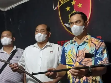 Diduga Begal, Pengendara...