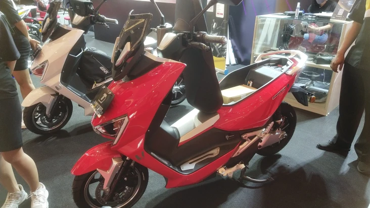 Ini Motor Listrik dengan...