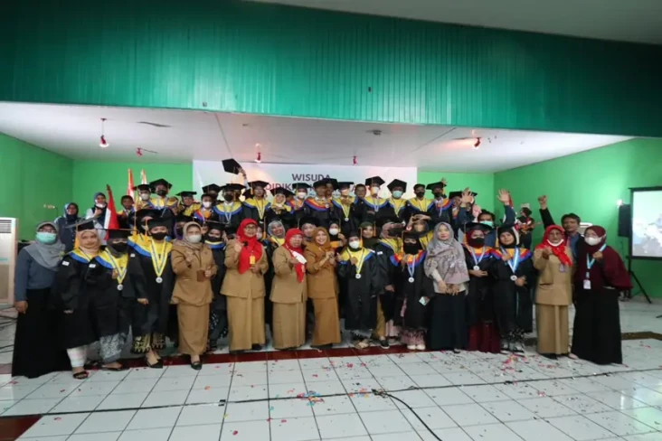 PKBM JICT Gelar Wisuda...
