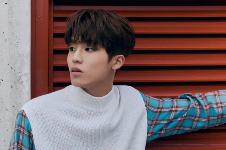 5 Potret Ganteng Jeongwoo...