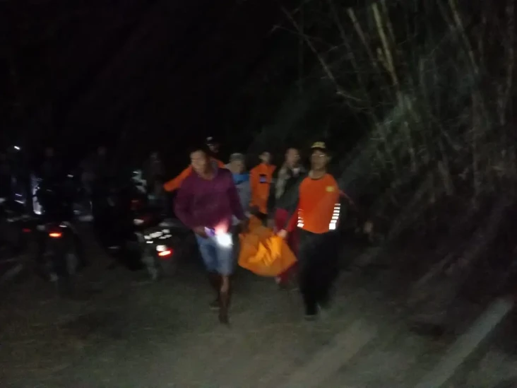 Berenang di Sungai Lusi,...