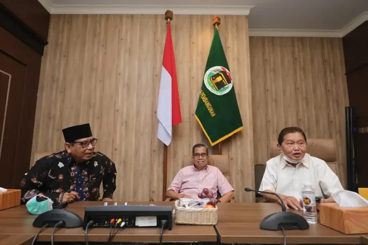 Mardiono dan Majelis...
