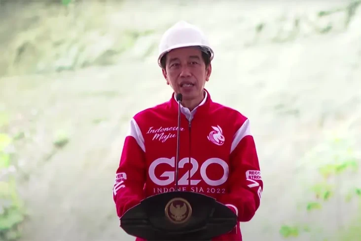 Optimistis, Jokowi Ramal...