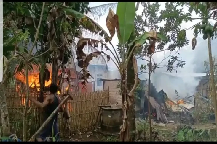 Diduga Tabung Gas Bocor,...