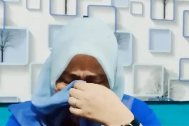 Adopsi Anak Hasil Hubungan...